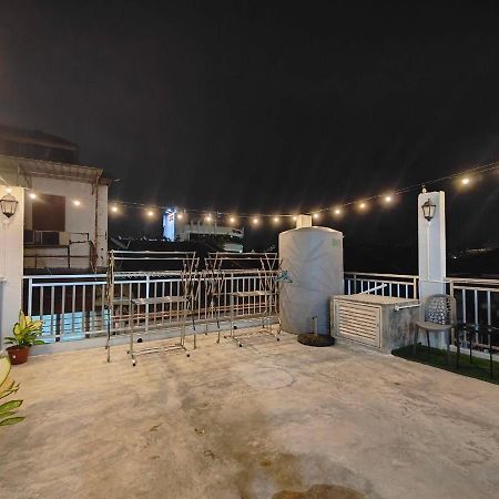 Hotel Sunshine House George Town Exterior foto